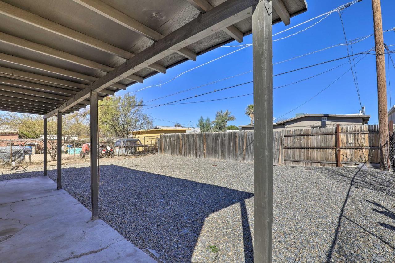 Bright Tucson Home With Patio - 2 Mi To U Of A! Exterior photo